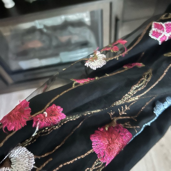 SHEIN Black Ruffled Long Sleeve Blouse with Embellishments - Picture 4 of 4